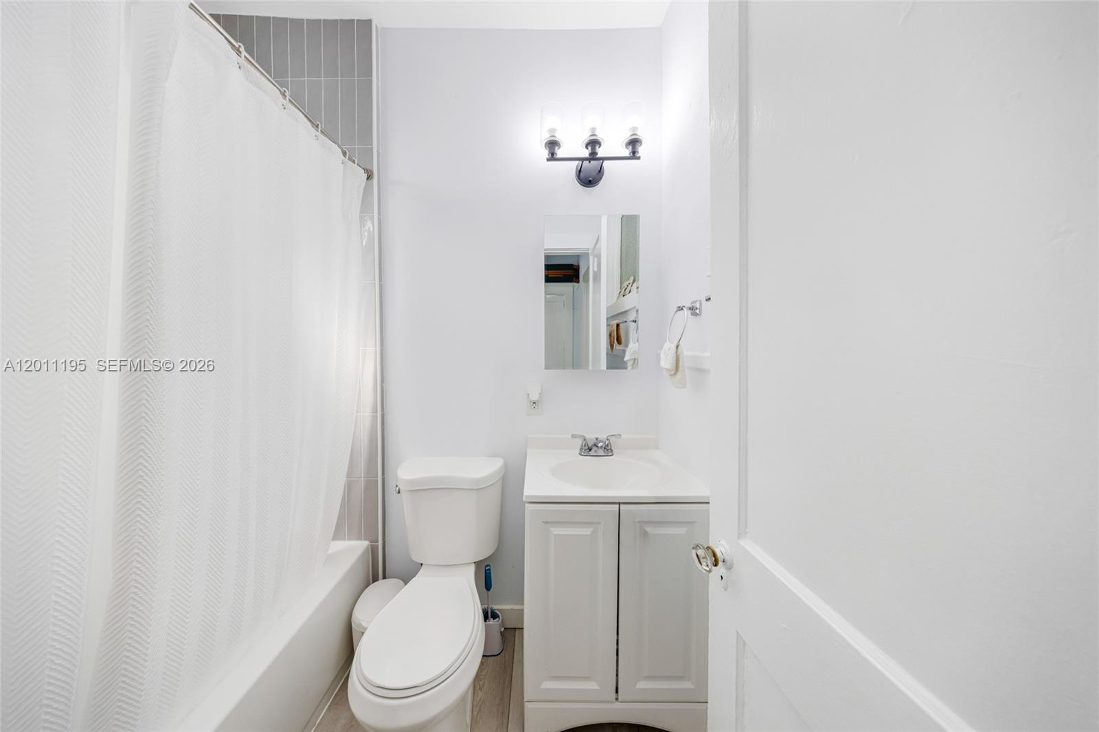 See details / sq. ft. $ 2026-05-01 0 Photo