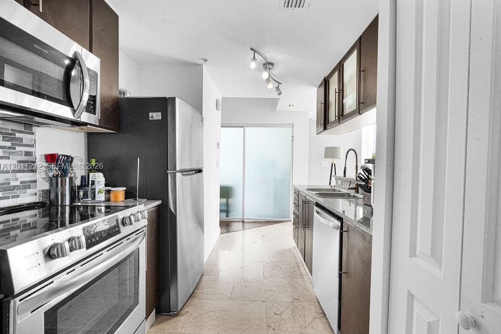 306 2 / 1 1171 sq. ft. $ 2026-05-02 0 Photo