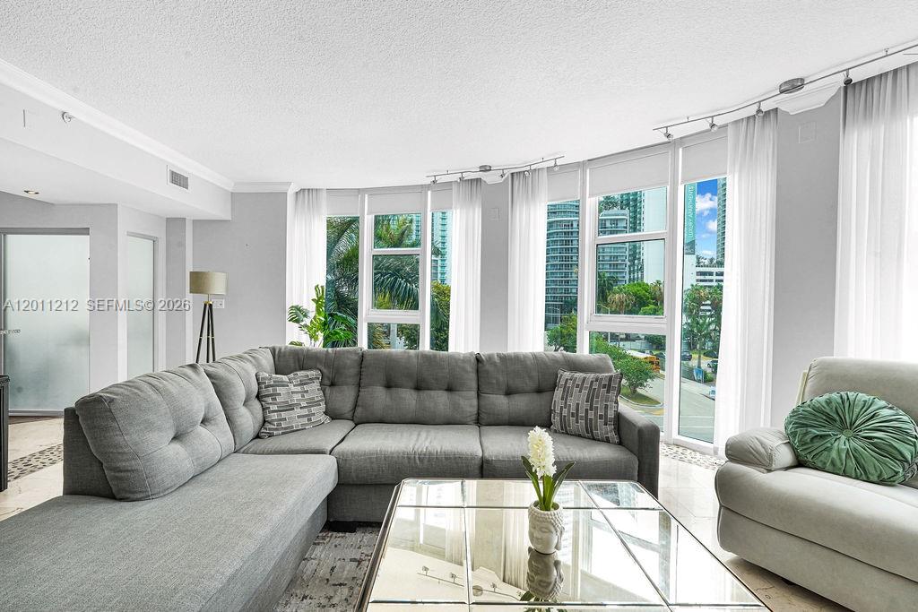 306 2 / 1 1171 sq. ft. $ 2026-05-02 0 Photo