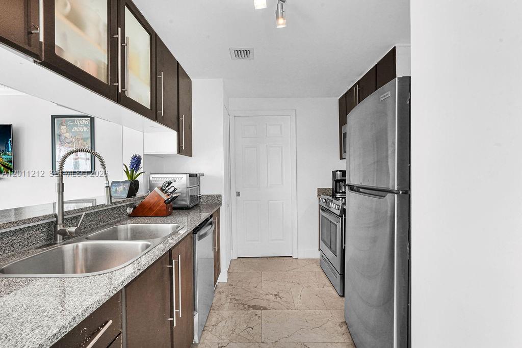 306 2 / 1 1171 sq. ft. $ 2026-05-02 0 Photo