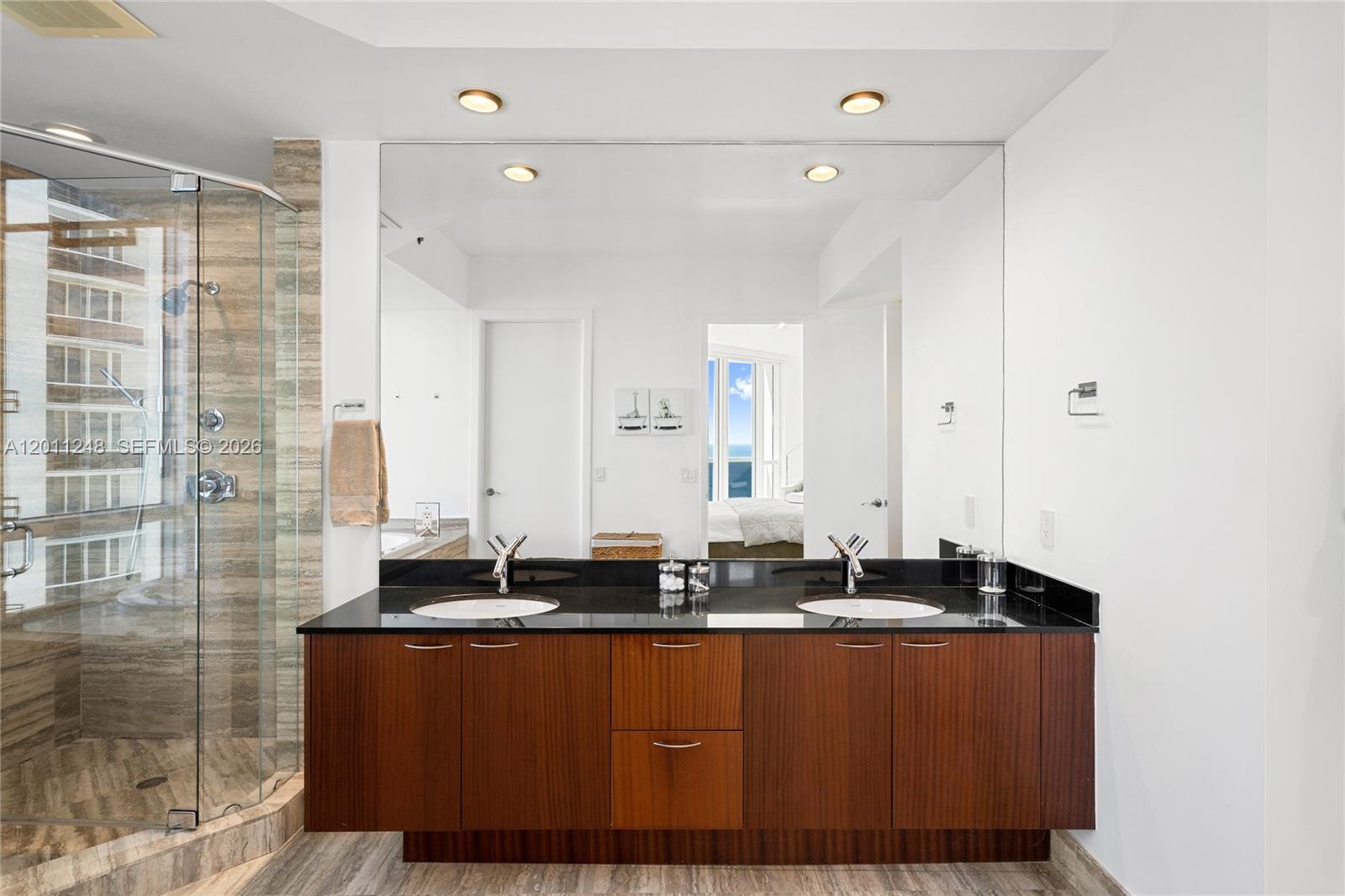 1206 3 / 4 2327 sq. ft. $ 2026-05-01 0 Photo