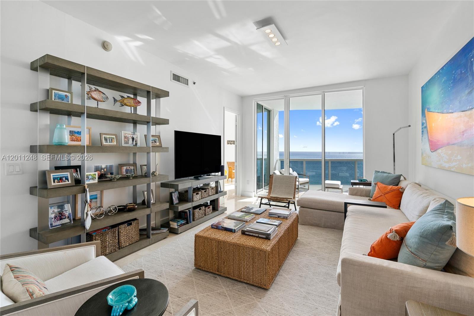 1206 3 / 4 2327 sq. ft. $ 2026-05-01 0 Photo