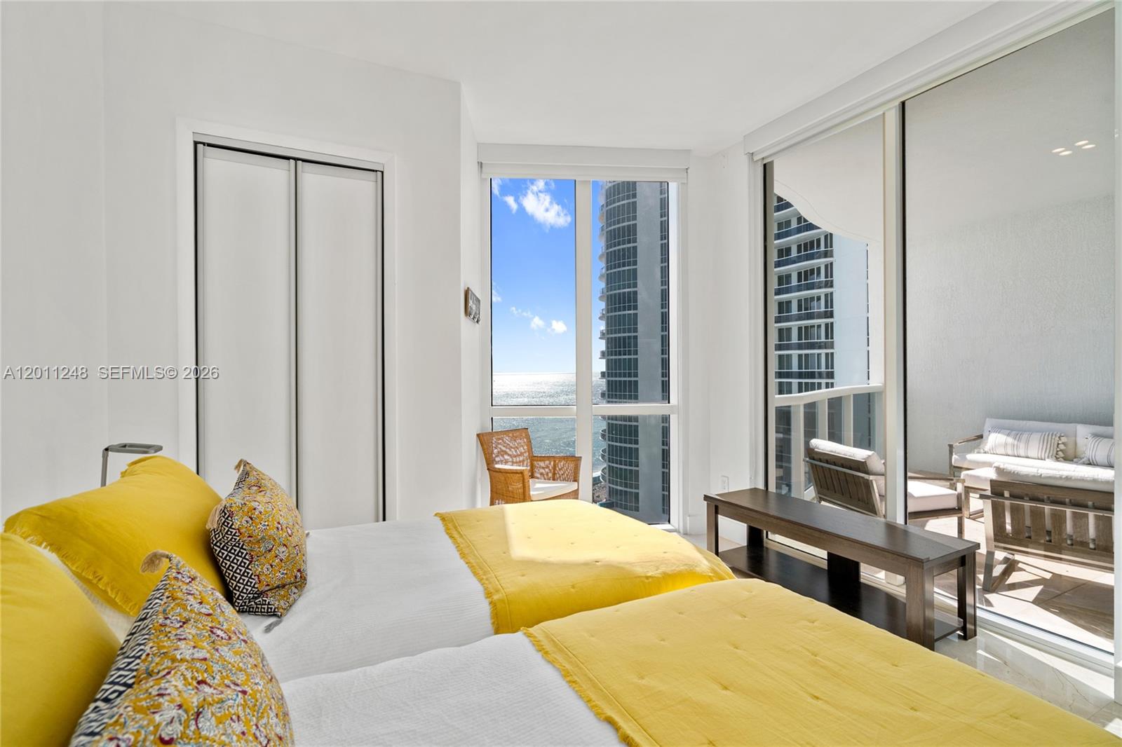 1206 3 / 4 2327 sq. ft. $ 2026-05-01 0 Photo