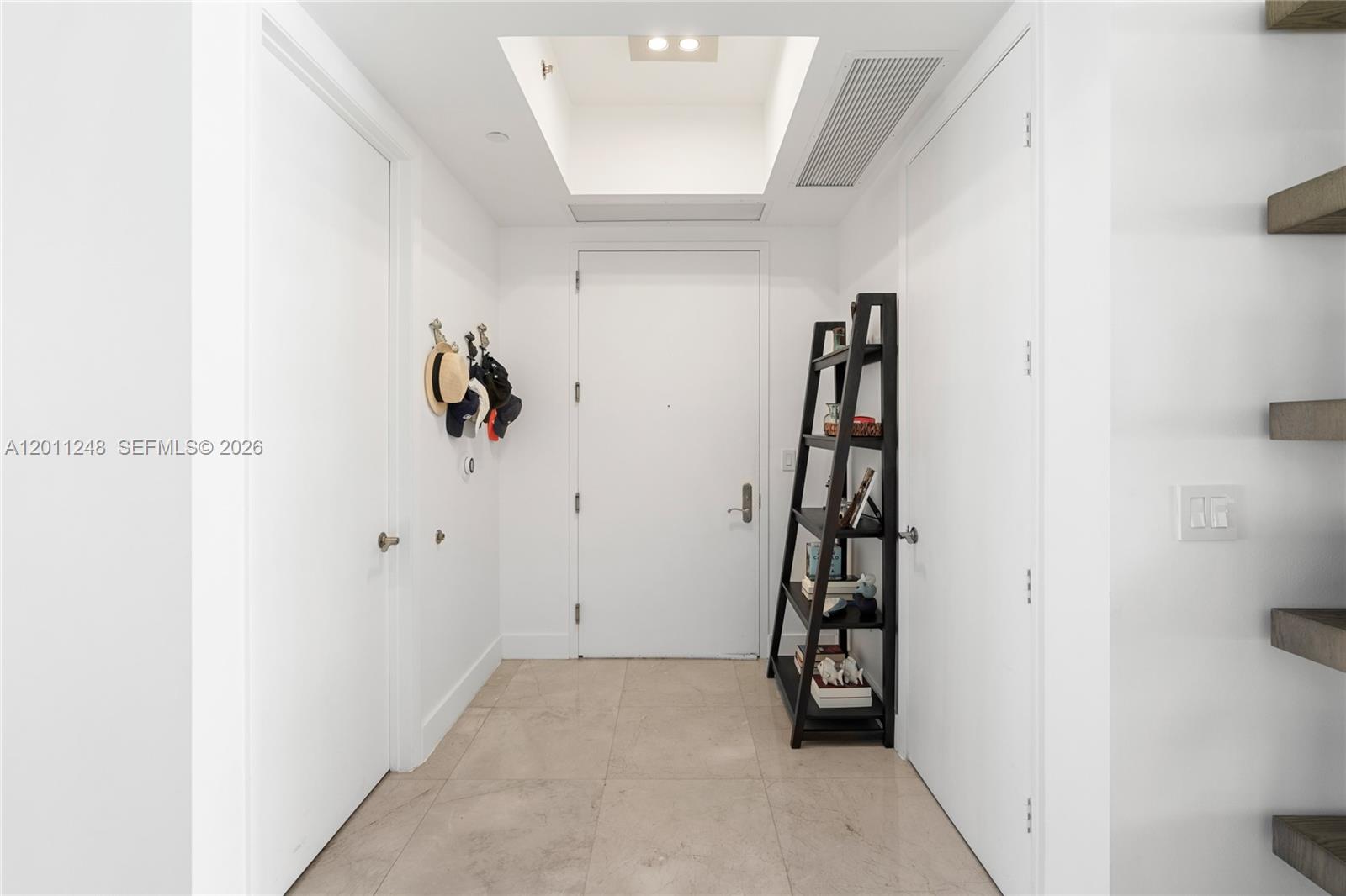 1206 3 / 4 2327 sq. ft. $ 2026-05-01 0 Photo