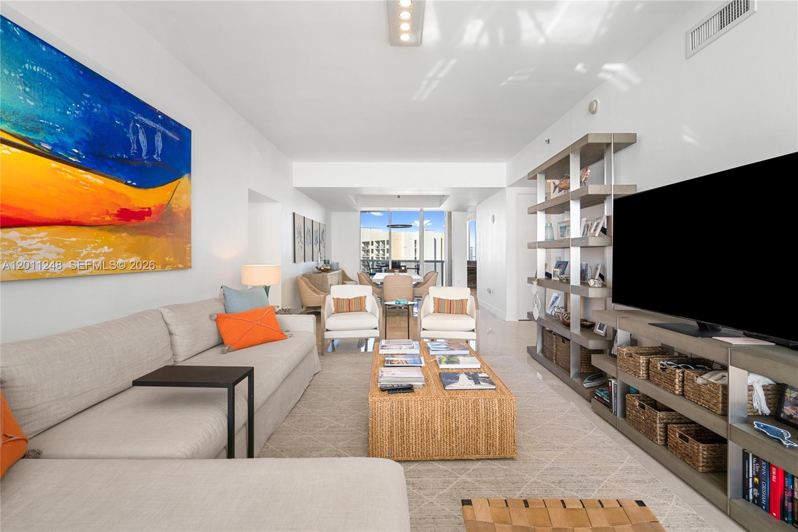 1206 3 / 4 2327 sq. ft. $ 2026-05-01 0 Photo