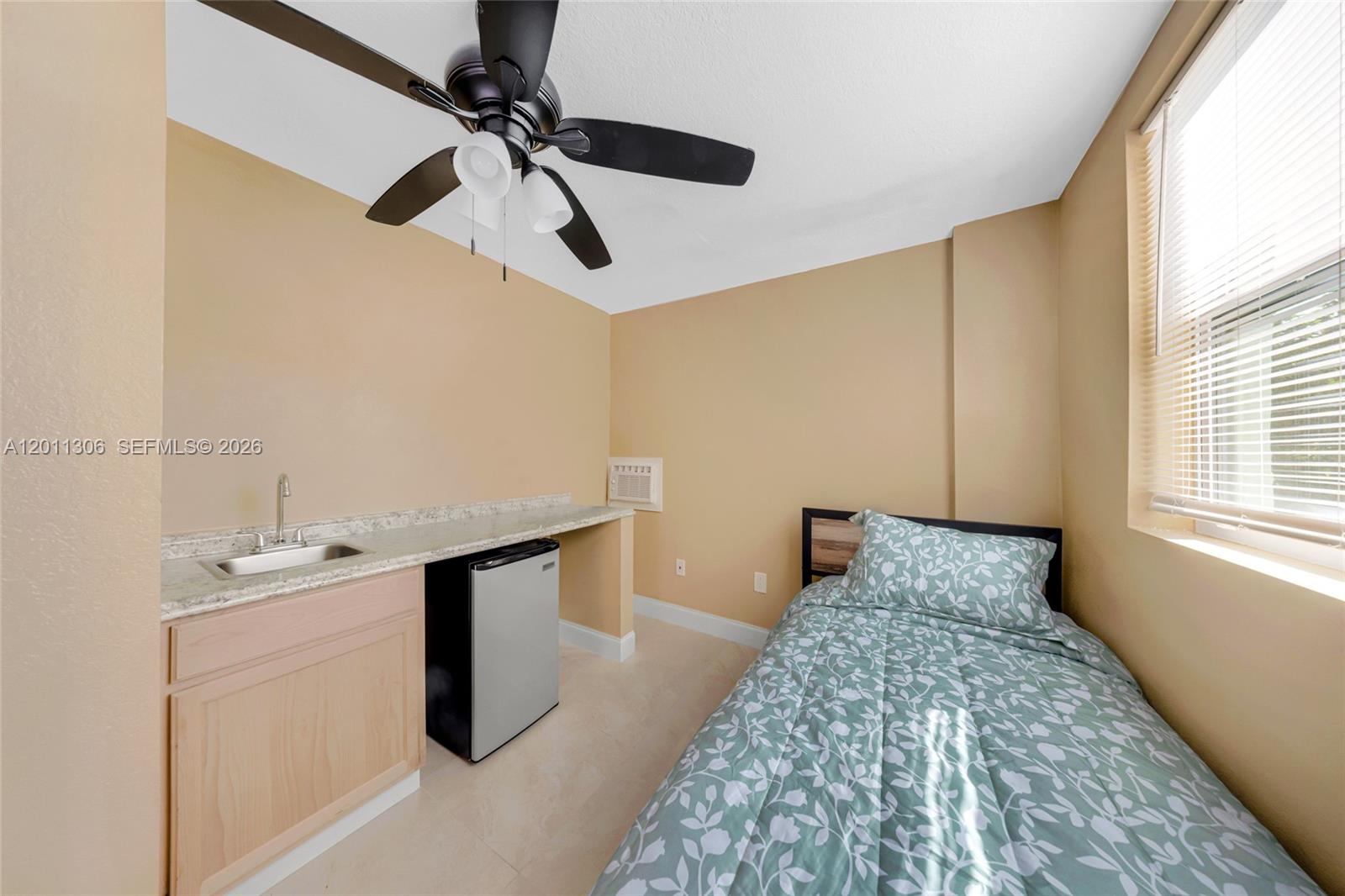   /   sq. ft. $ 2026-05-01 0 Photo
