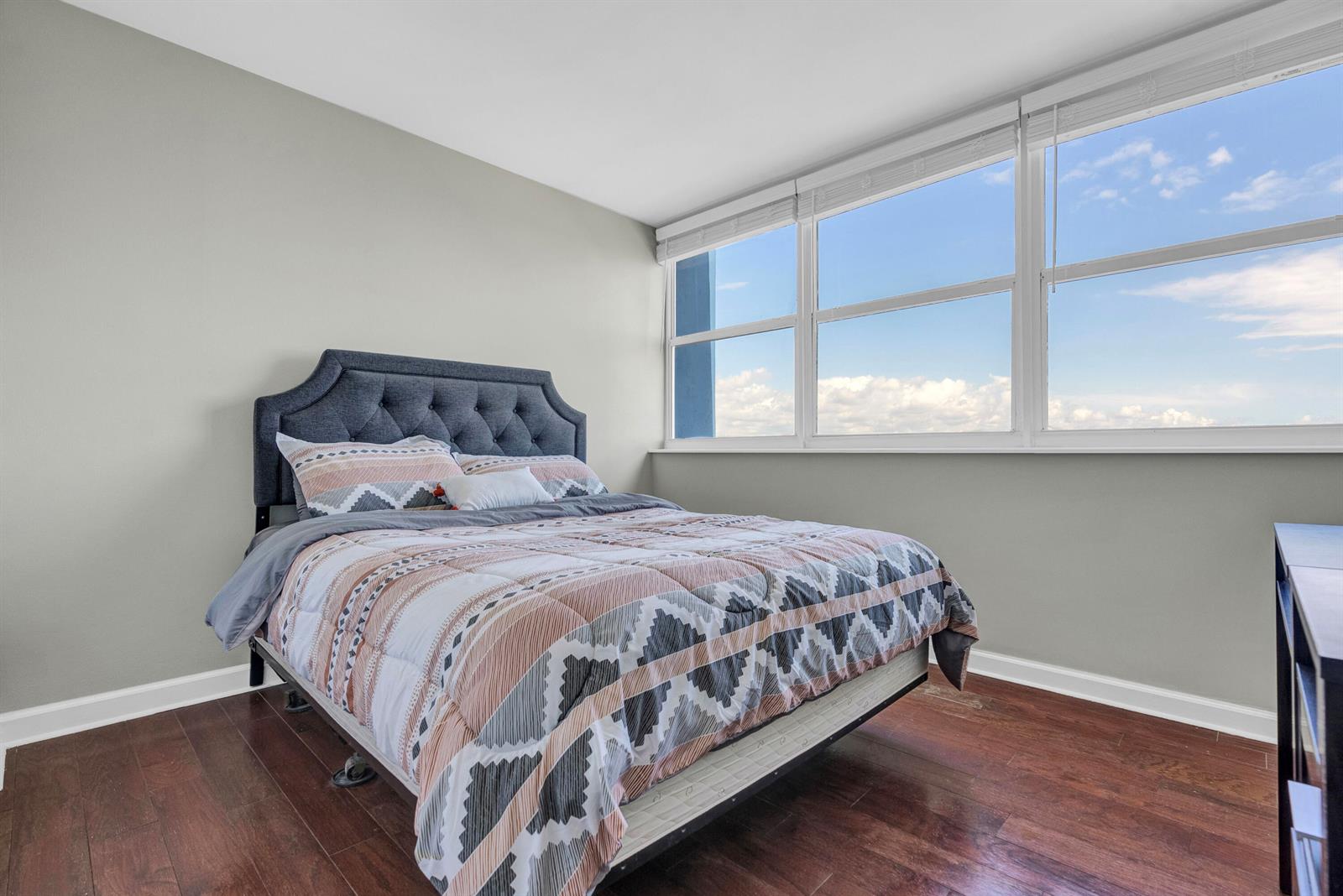 Photo of 1400 Ocean  #1702, Hollywood, Florida, 33019 - DSC09342