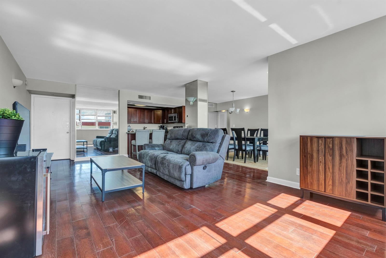 Photo of 1400 Ocean  #1702, Hollywood, Florida, 33019 - DSC09312