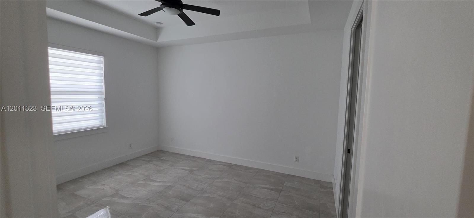 Ver detalles 3428 3 / 2 1758 sq. ft. $ 2026-05-01 0 foto