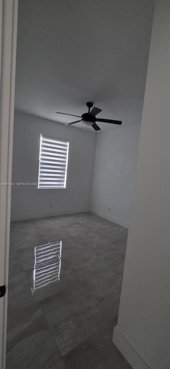 Ver detalles 3428 3 / 2 1758 sq. ft. $ 2026-05-01 0 foto