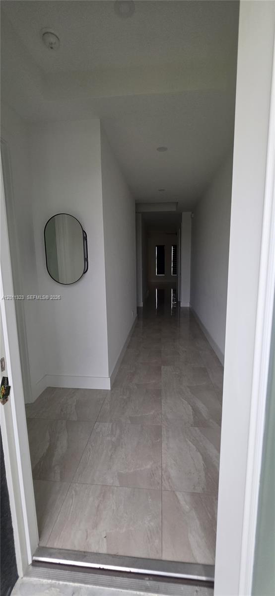 Ver detalles 3428 3 / 2 1758 sq. ft. $ 2026-05-01 0 foto