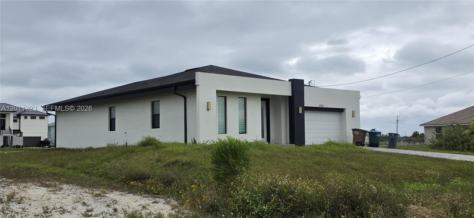 Ver detalles 3428 3 / 2 1758 sq. ft. $ 2026-05-01 0 foto