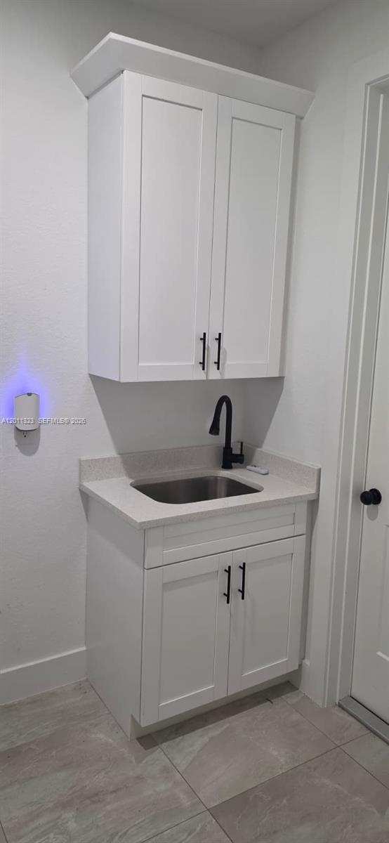 Ver detalles 3428 3 / 2 1758 sq. ft. $ 2026-05-01 0 foto