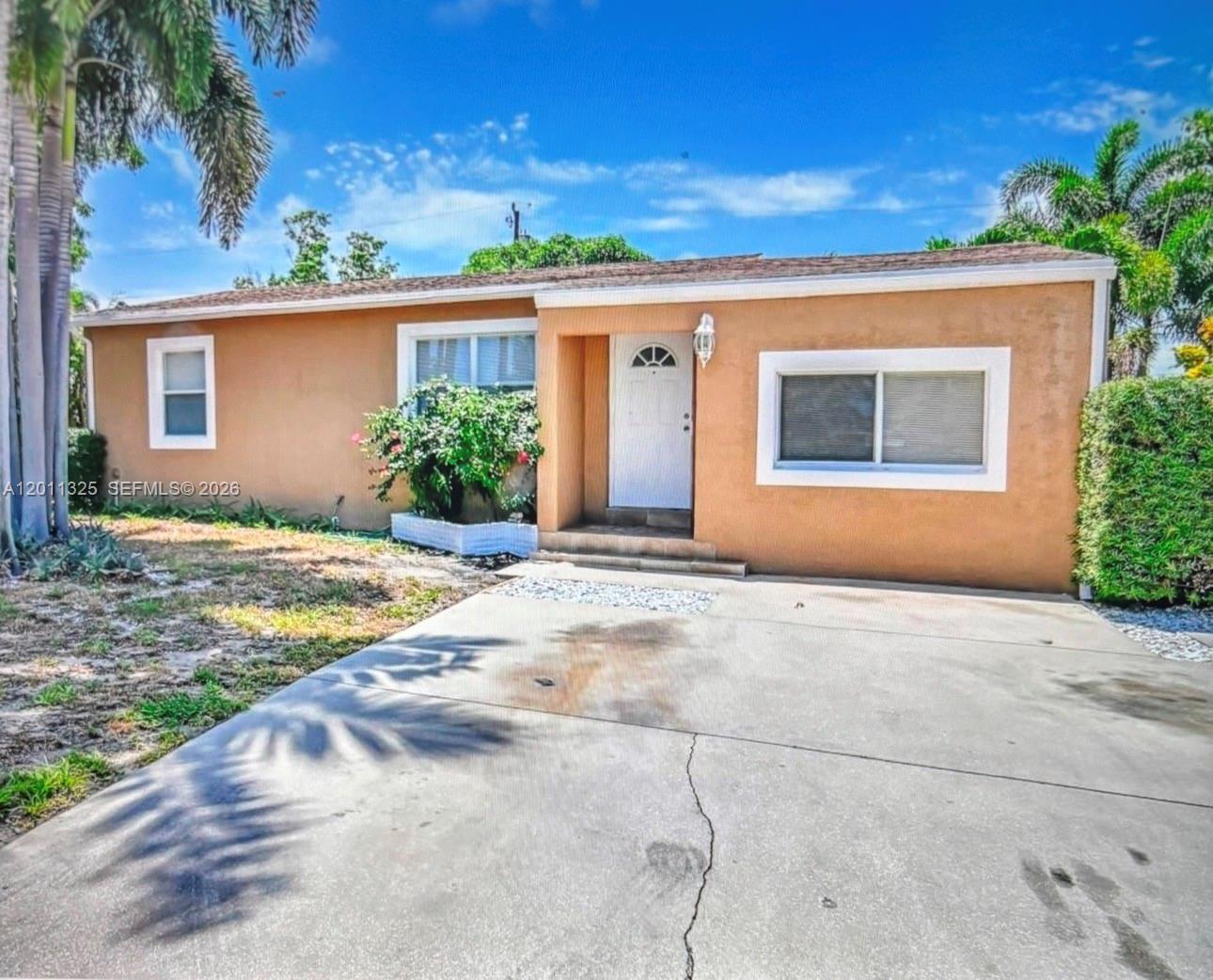 822 3 / 2 1511 sq. ft. $ 2026-05-01 0 foto