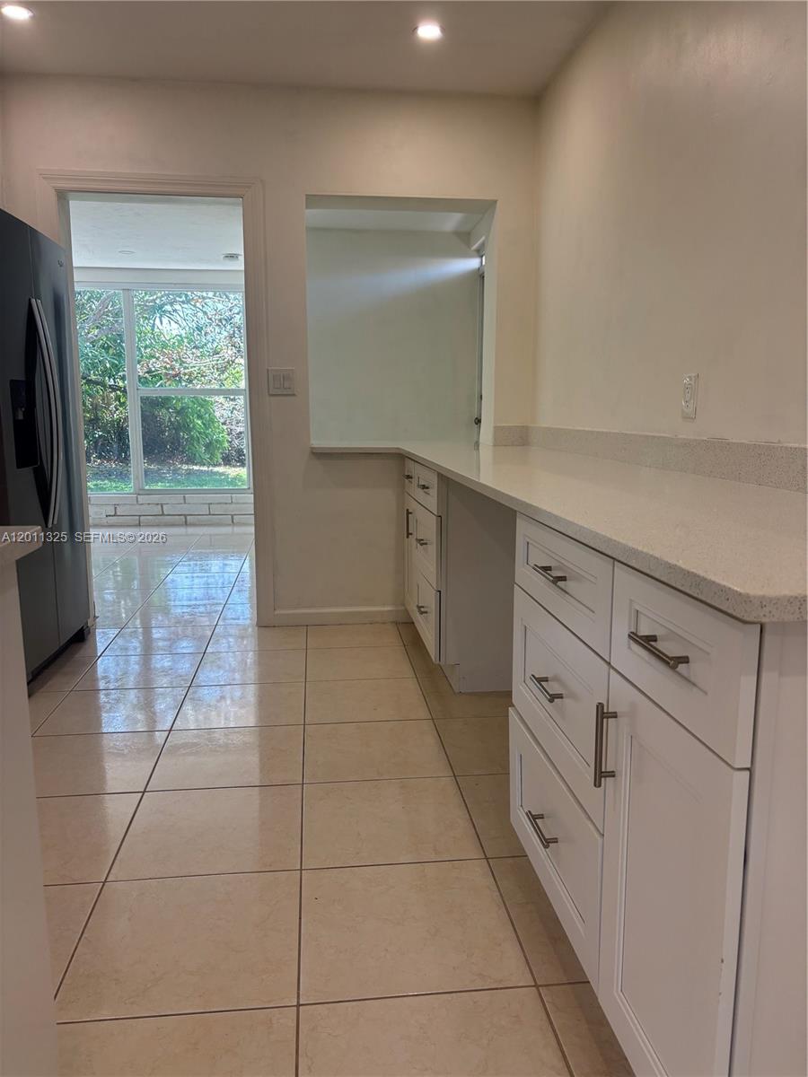 822 3 / 2 1511 sq. ft. $ 2026-05-01 0 foto