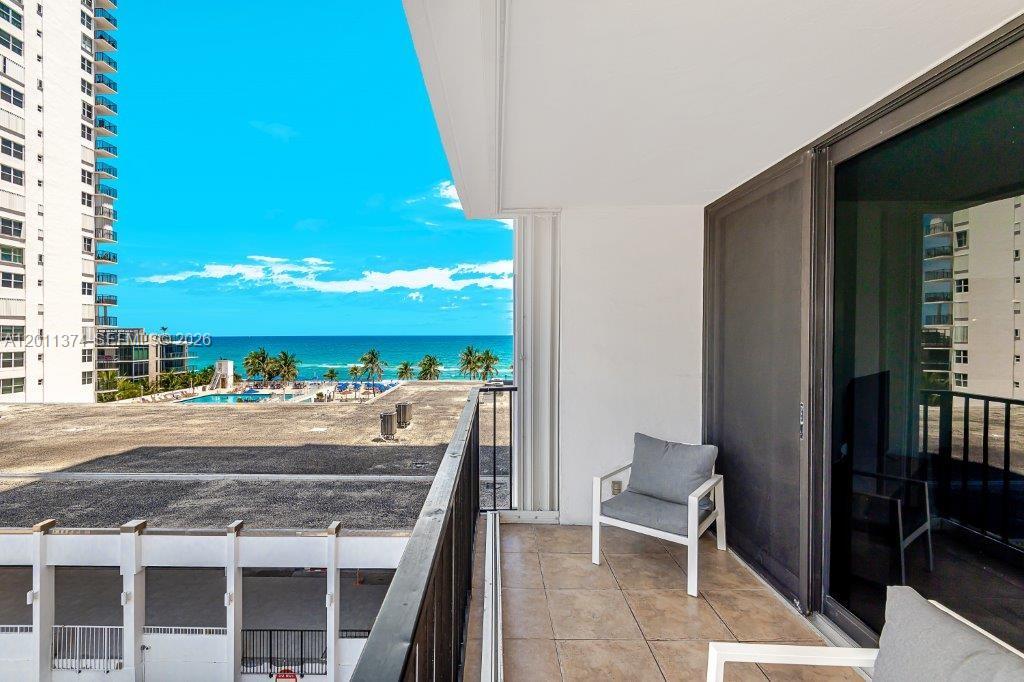 Photo of 2401 Ocean Dr  #604, Hollywood, Florida, 33019 - 