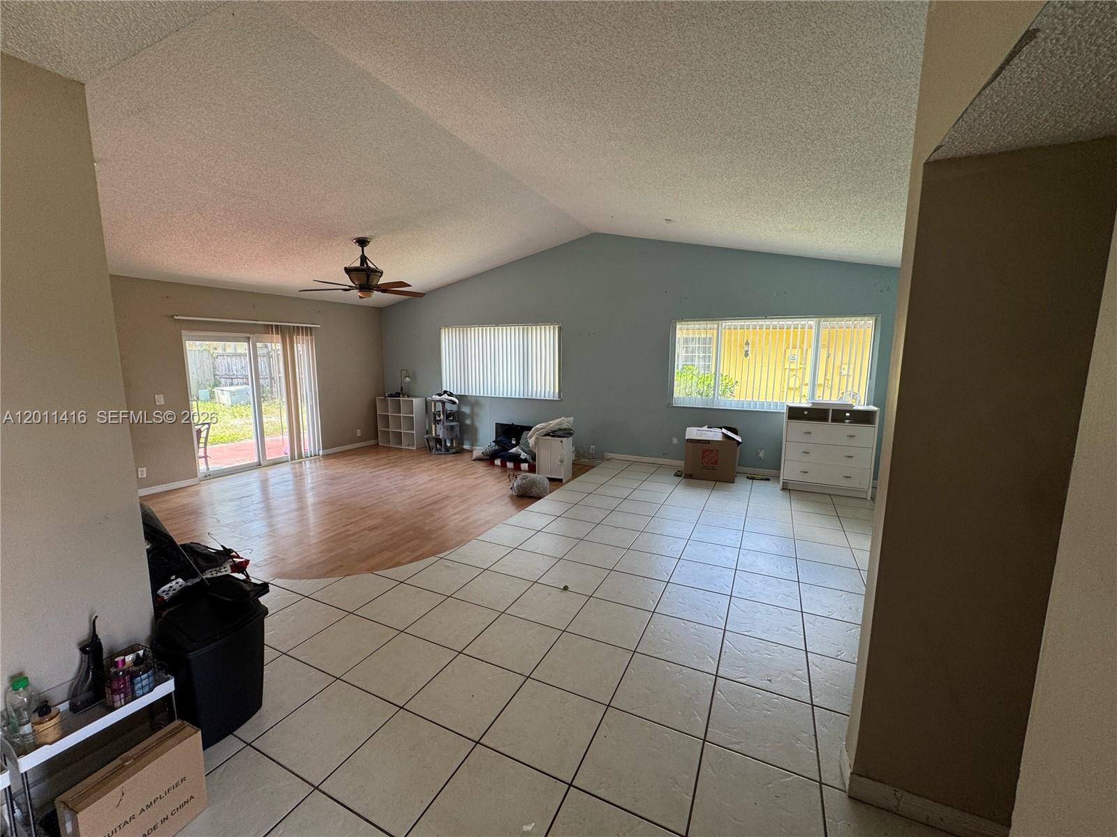 Ver detalles 8700 3 / 2 1590 sq. ft. $ 2026-05-01 0 foto