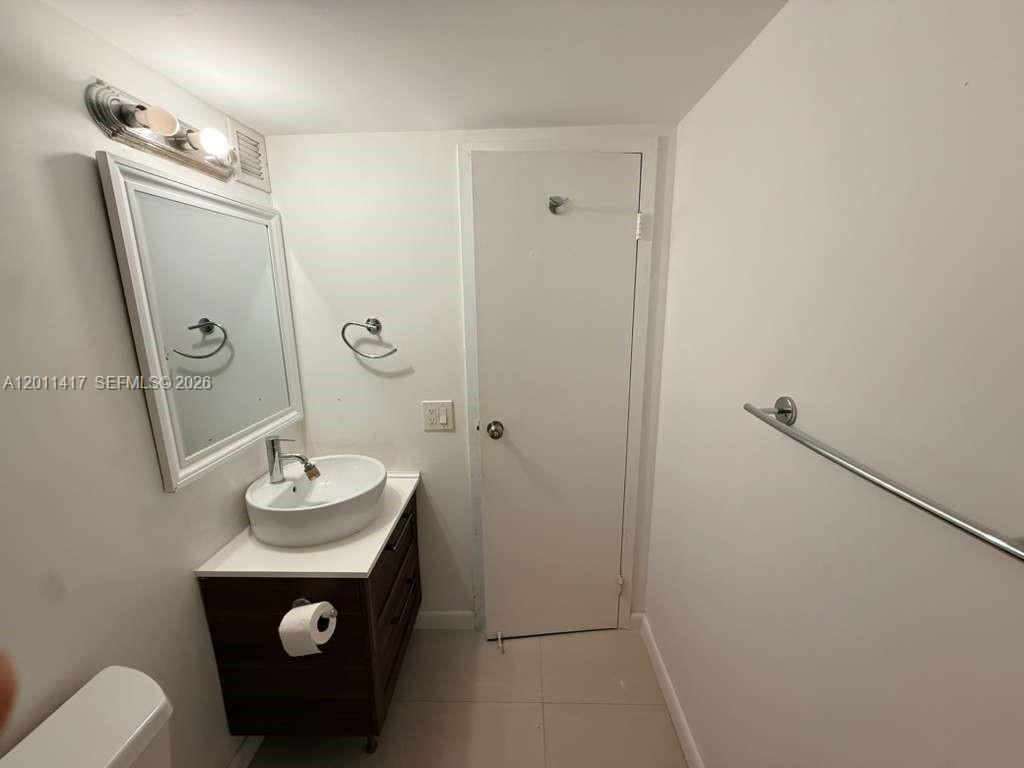 Photo of 2049 Ocean Dr  #1504, Hallandale Beach, Florida, 33009 - 