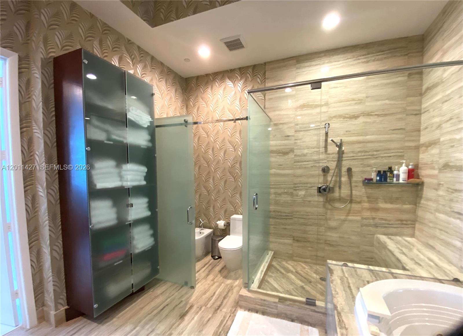 4207 3 / 3 2084 sq. ft. $ 2026-05-01 0 Photo