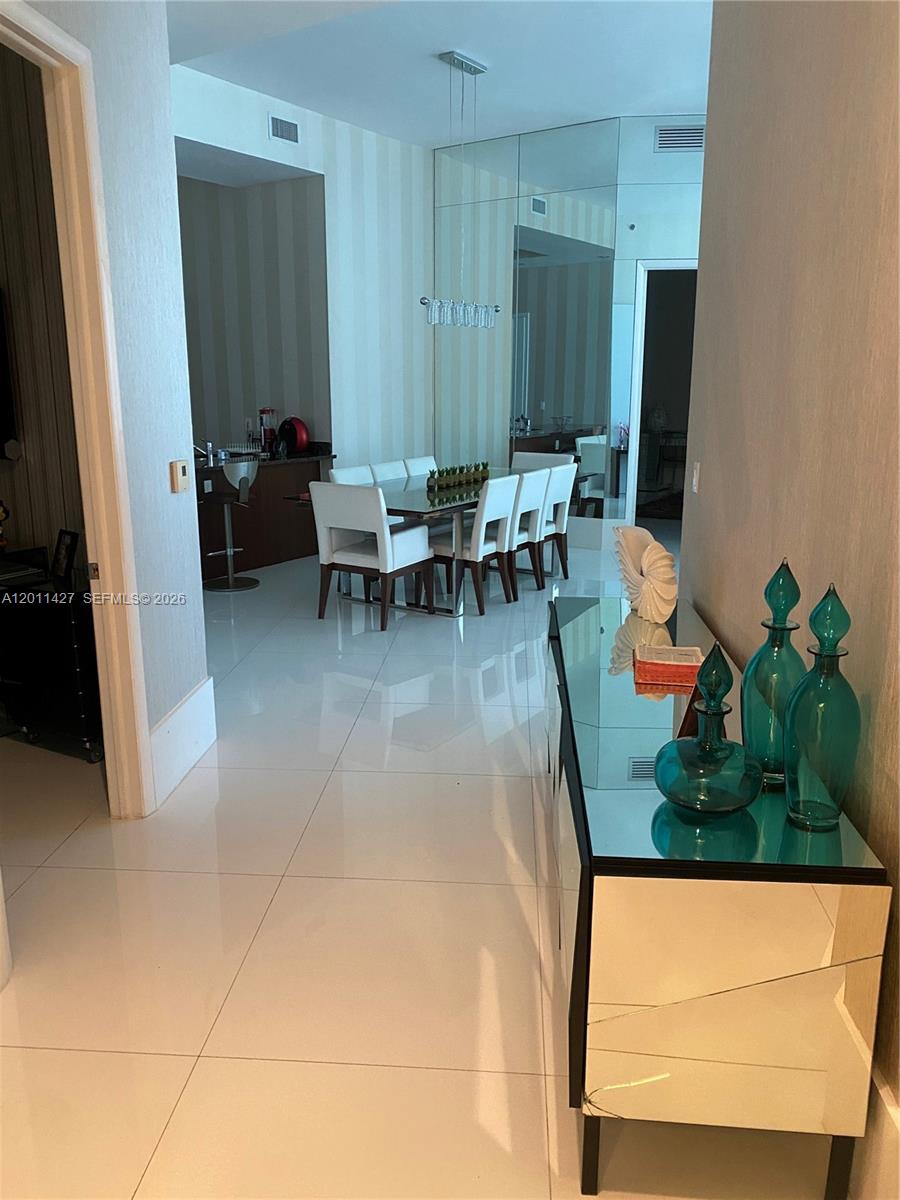 4207 3 / 3 2084 sq. ft. $ 2026-05-01 0 Photo