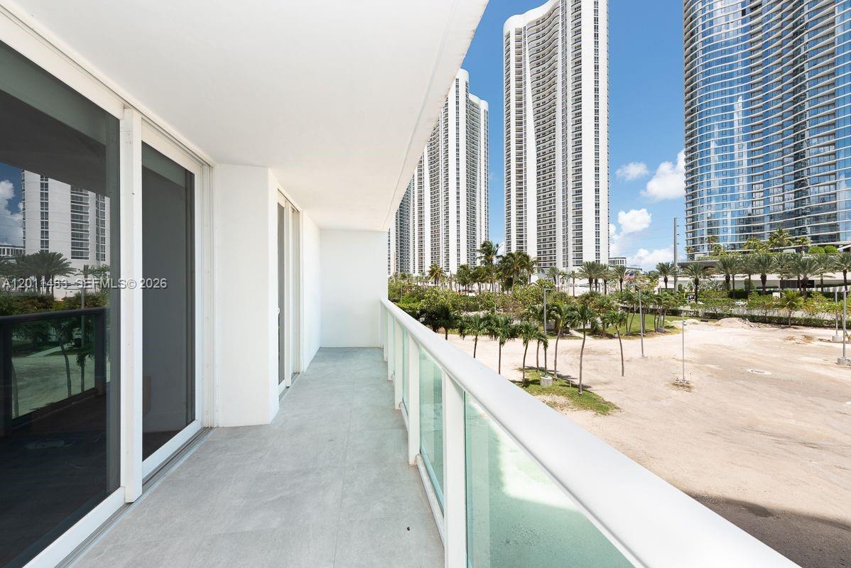 210 1 / 2 991 sq. ft. $ 2026-05-01 0 Photo