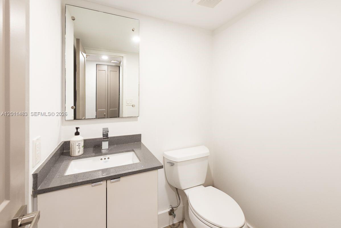 210 1 / 2 991 sq. ft. $ 2026-05-01 0 Photo