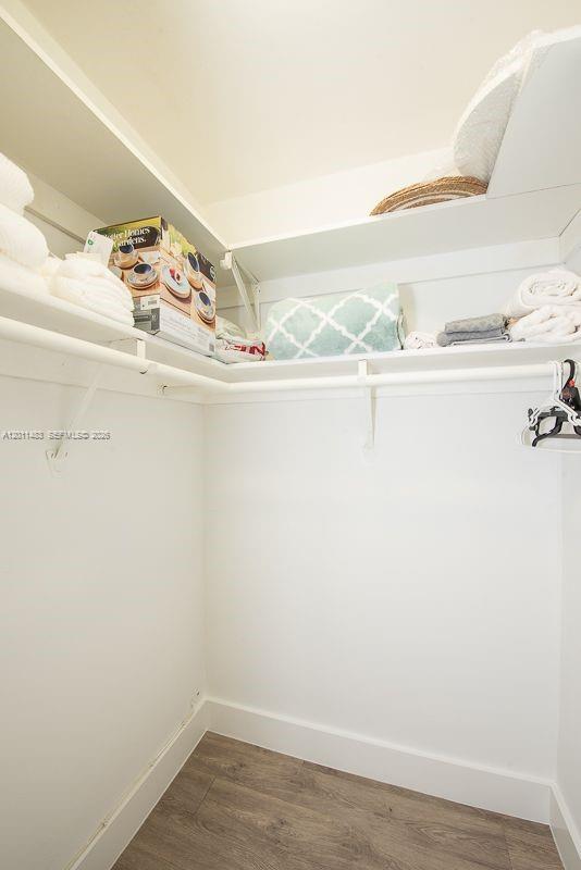 210 1 / 2 991 sq. ft. $ 2026-05-01 0 Photo