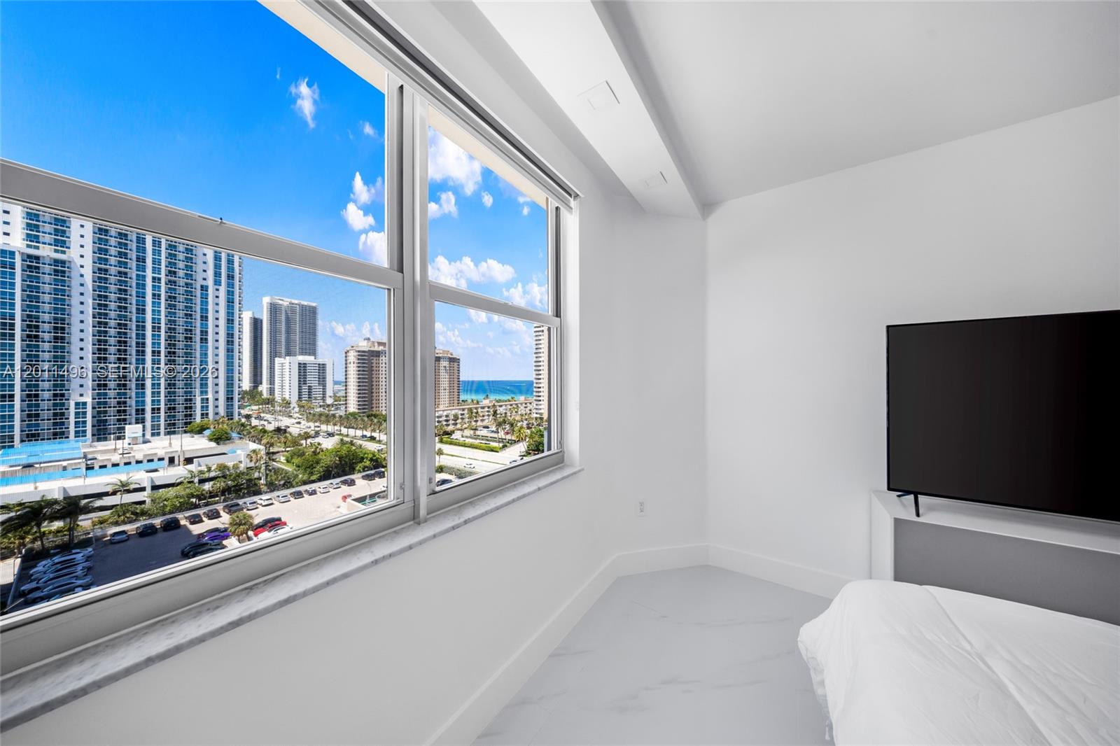 10B 1 / 2 870 sq. ft. $ 2026-05-01 0 Photo