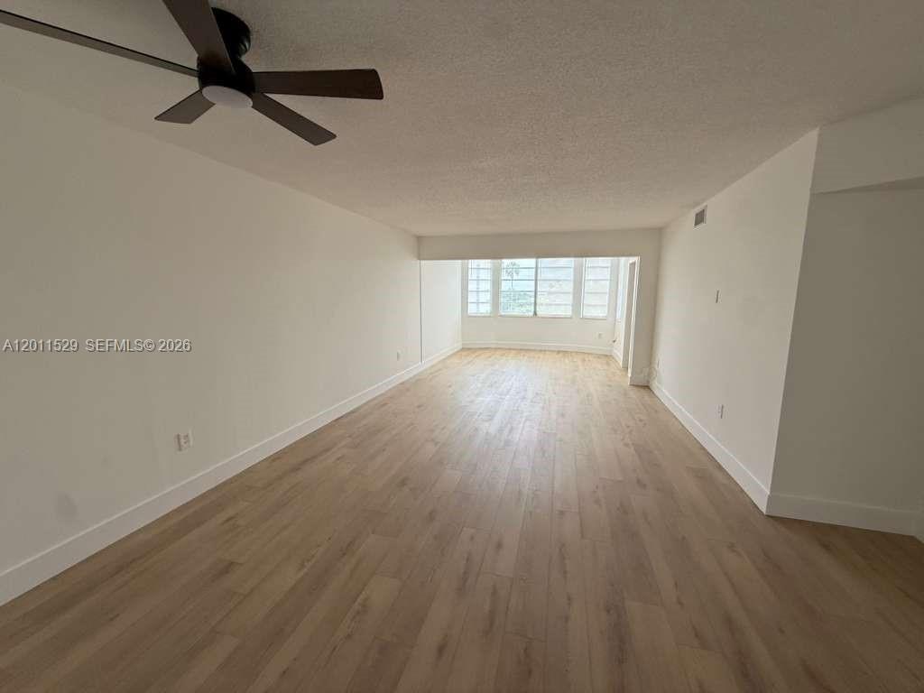 508-2 1 / 2 1036 sq. ft. $ 2026-05-19 0 Photo