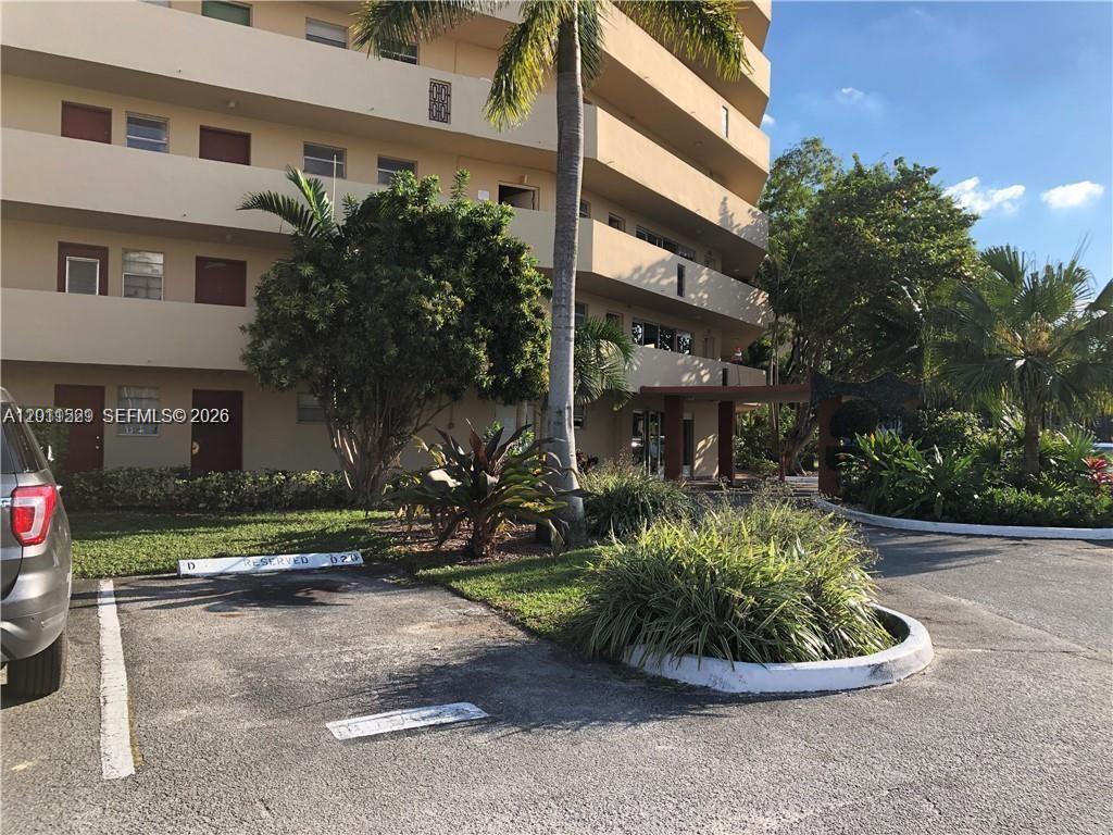 508-2 1 / 2 1036 sq. ft. $ 2026-05-19 0 Photo