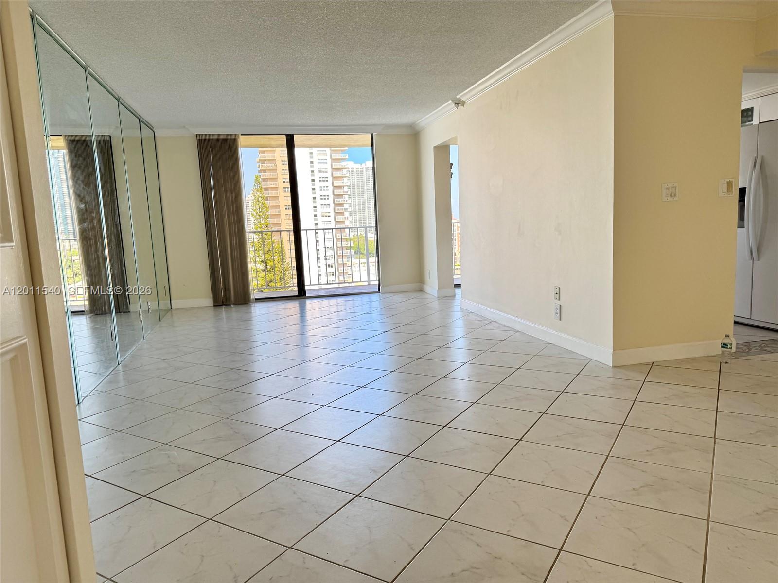 See details 1112 2 / 2 1240 sq. ft. $ 2026-05-01 0 Photo
