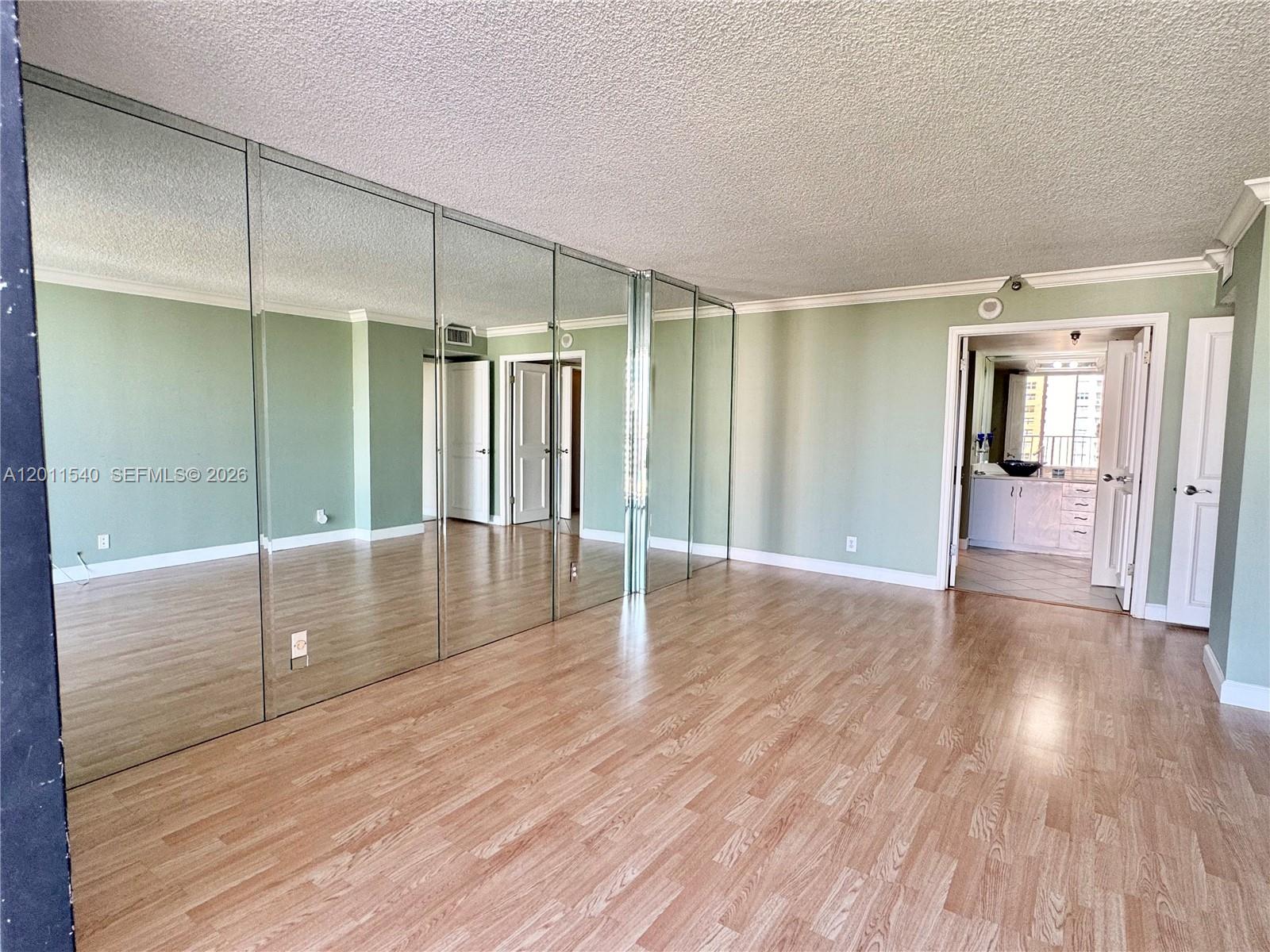 See details 1112 2 / 2 1240 sq. ft. $ 2026-05-01 0 Photo