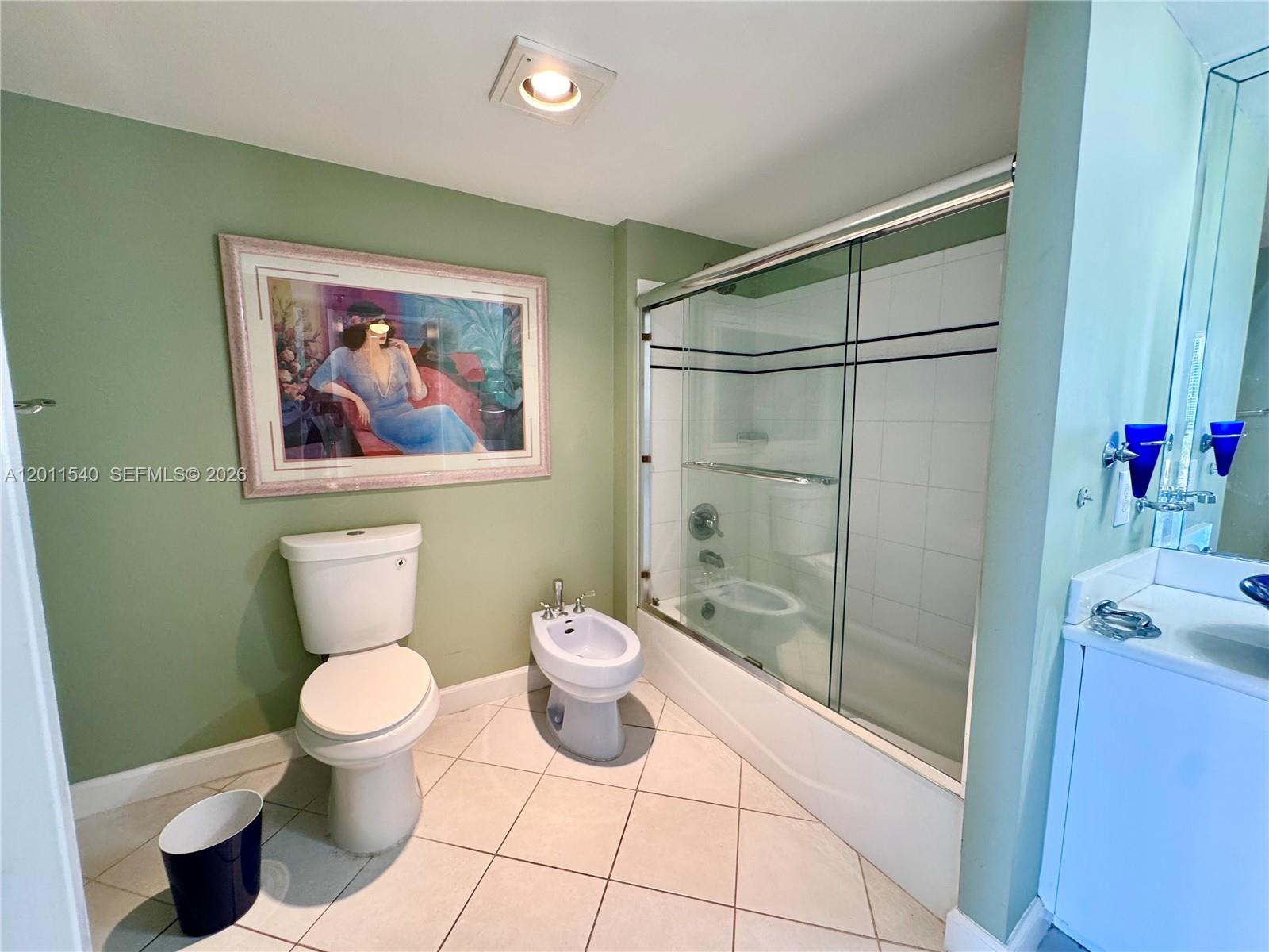 See details 1112 2 / 2 1240 sq. ft. $ 2026-05-01 0 Photo