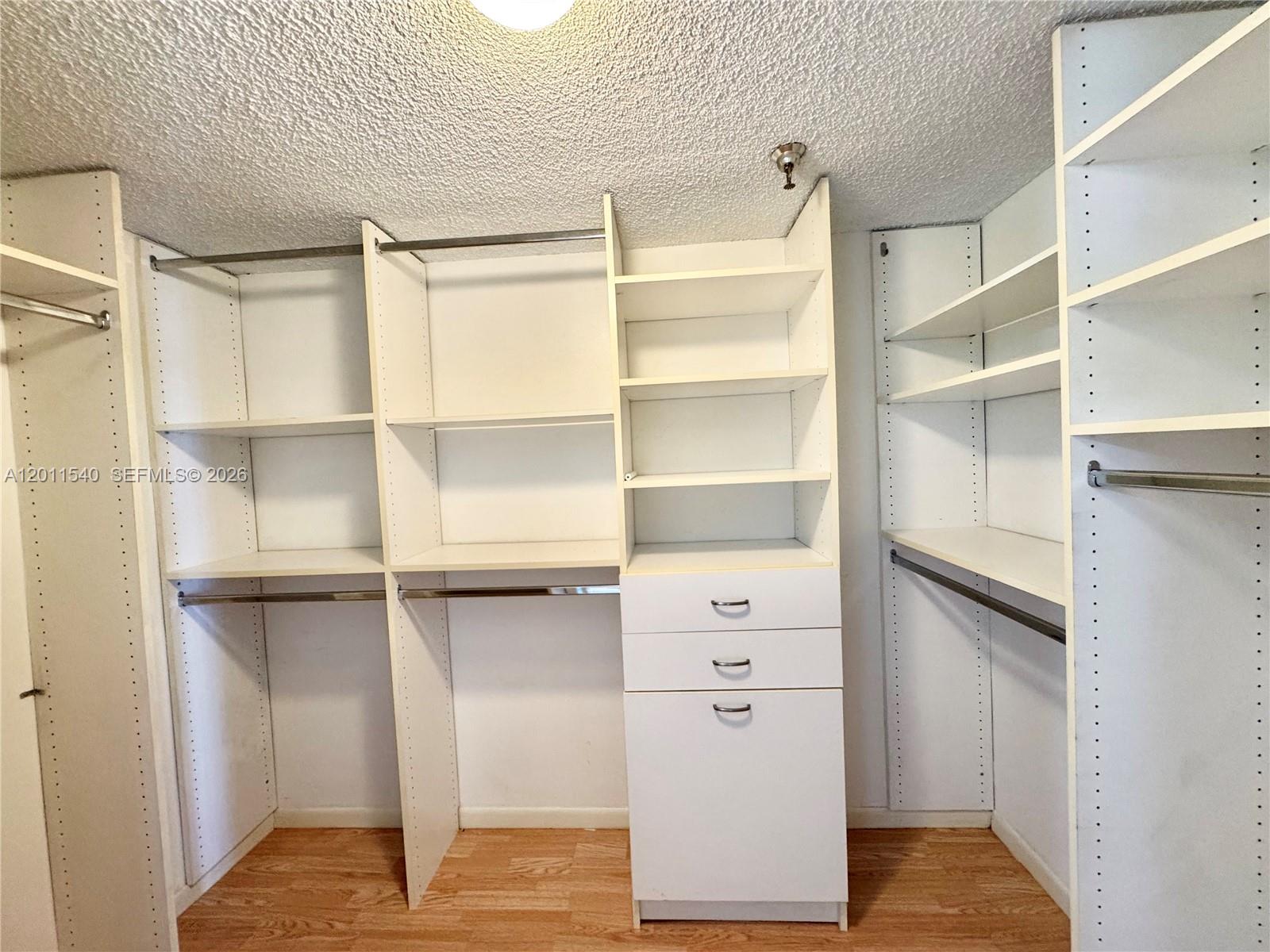 See details 1112 2 / 2 1240 sq. ft. $ 2026-05-01 0 Photo
