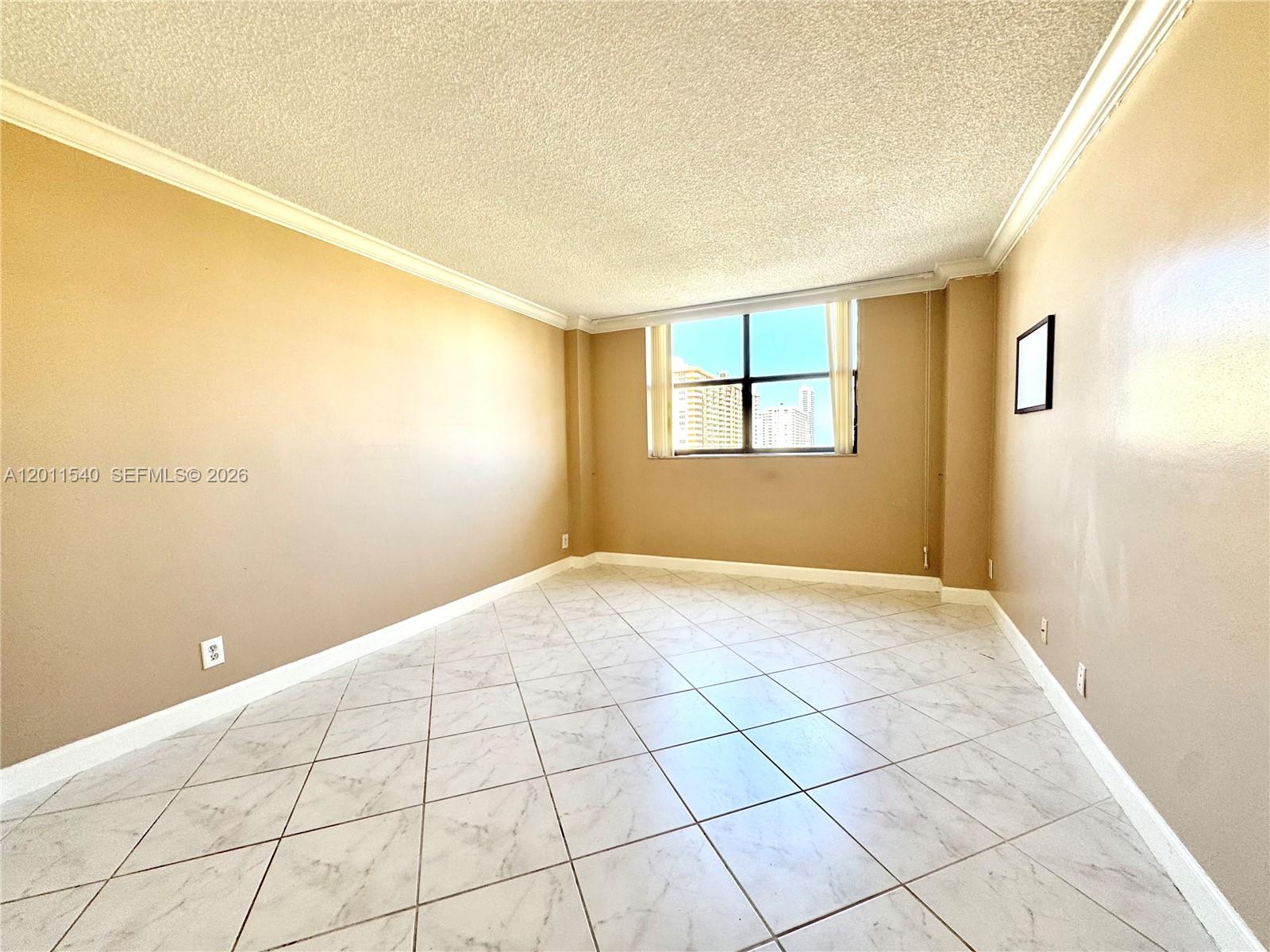 See details 1112 2 / 2 1240 sq. ft. $ 2026-05-01 0 Photo