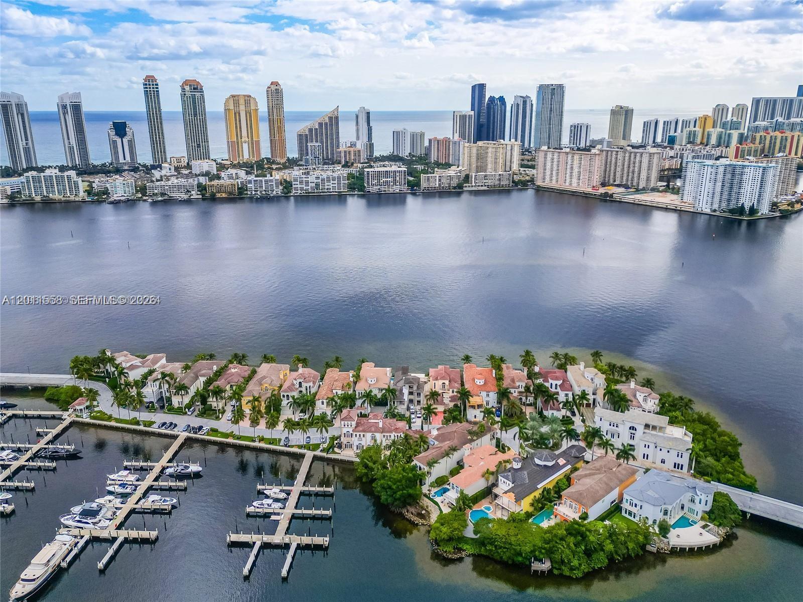 Photo of 3201 183rd St  #1705, Aventura, Florida, 33160 - 