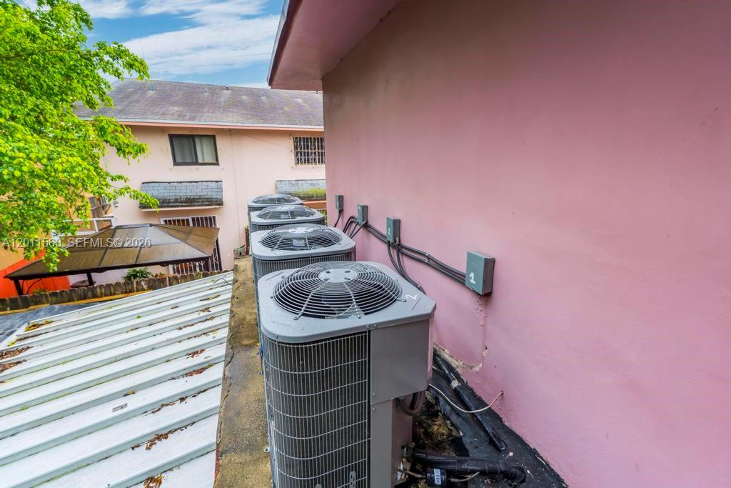See details / 3856 sq. ft. $ 2026-05-01 0 Photo