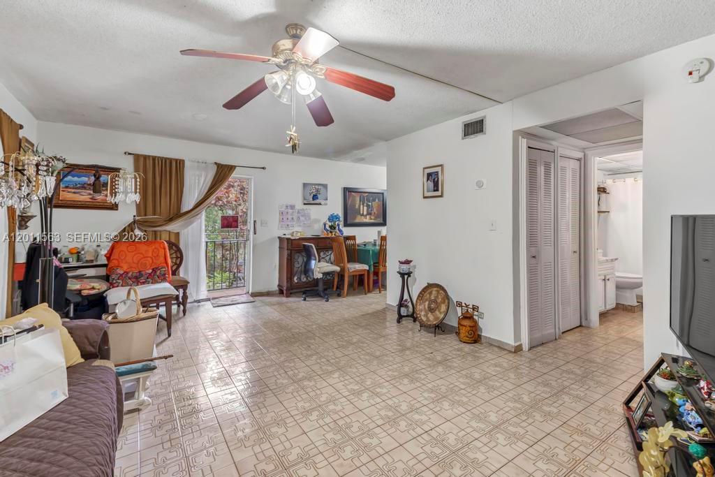 See details / 3856 sq. ft. $ 2026-05-01 0 Photo
