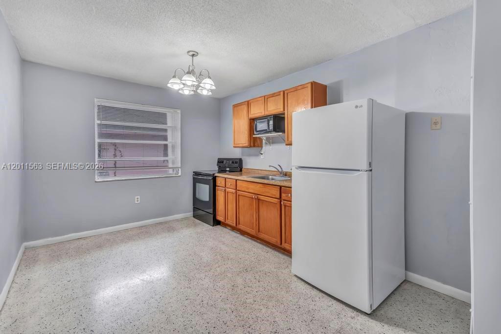 See details / 3856 sq. ft. $ 2026-05-01 0 Photo