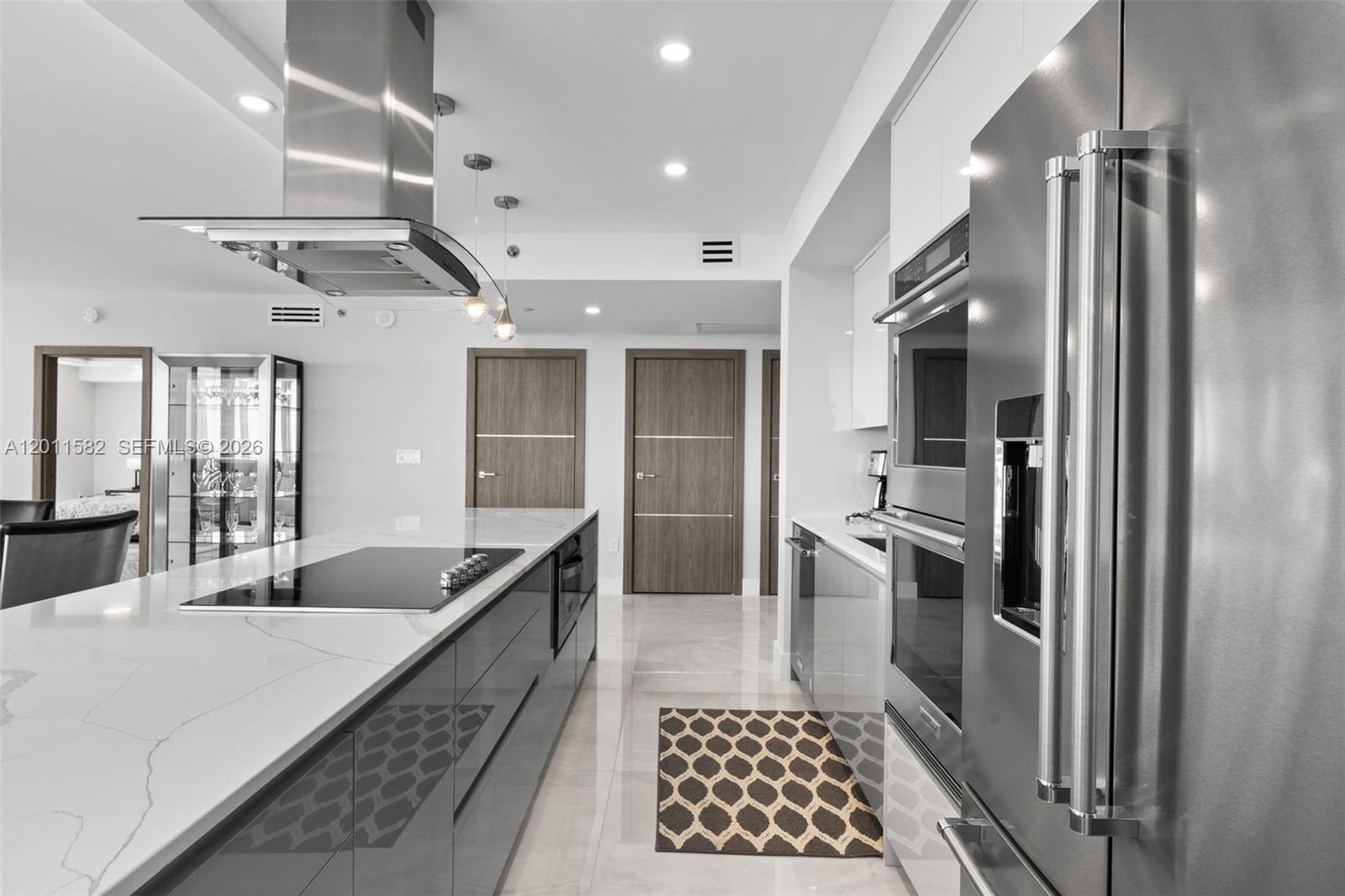 1002 2 / 2 1900 sq. ft. $ 2026-05-01 0 Photo