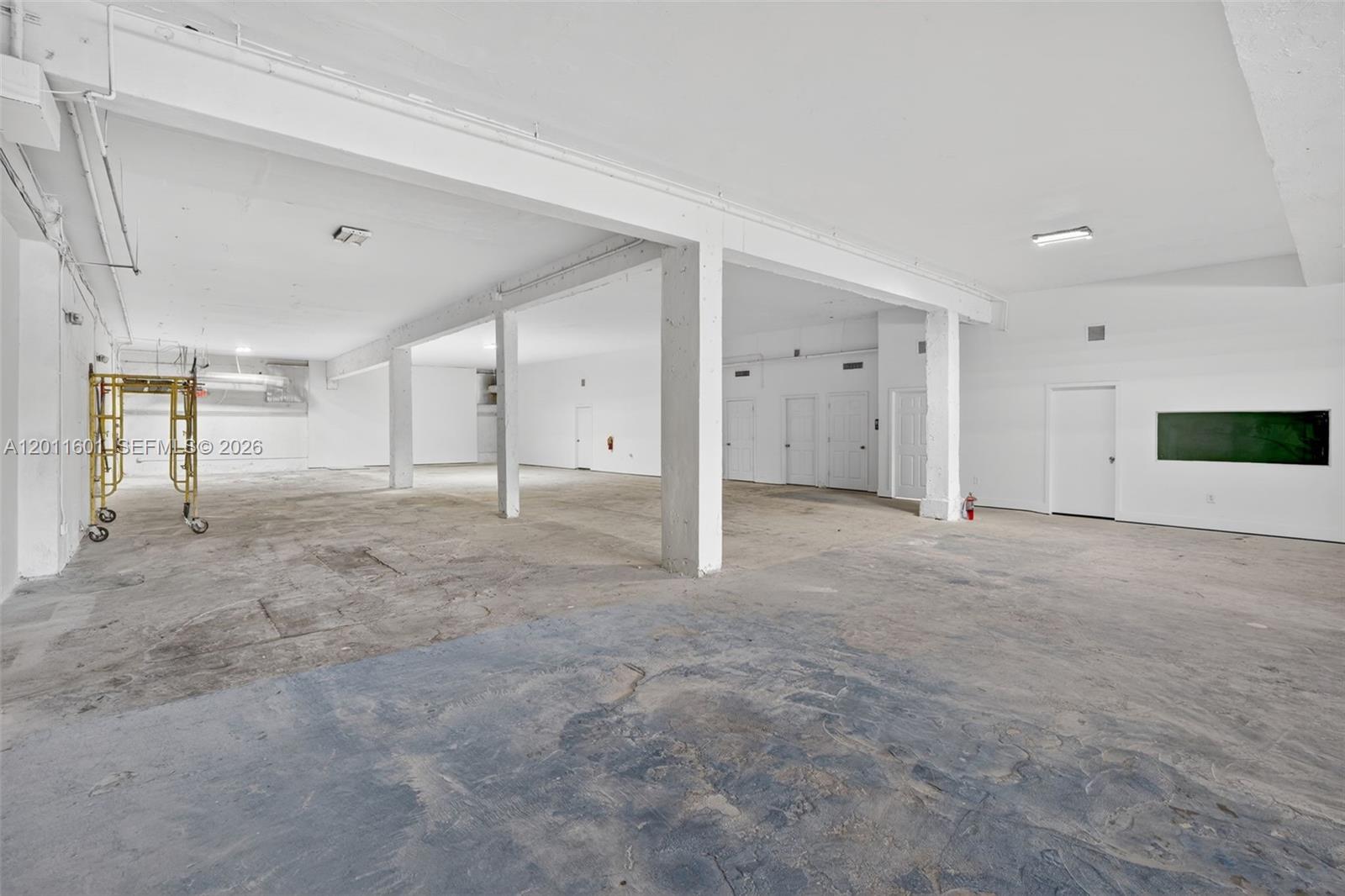   /   sq. ft. $ 2026-05-01 0 Photo