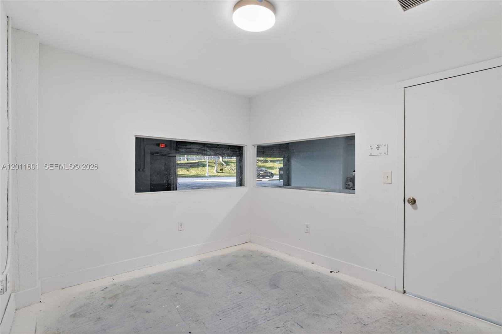   /   sq. ft. $ 2026-05-01 0 Photo