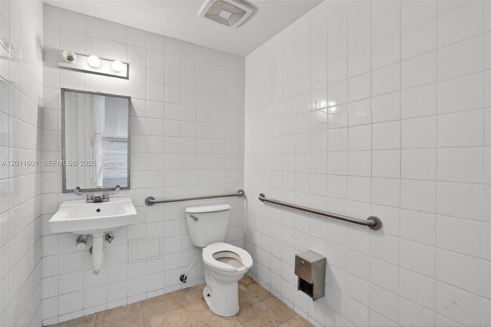   /   sq. ft. $ 2026-05-01 0 Photo