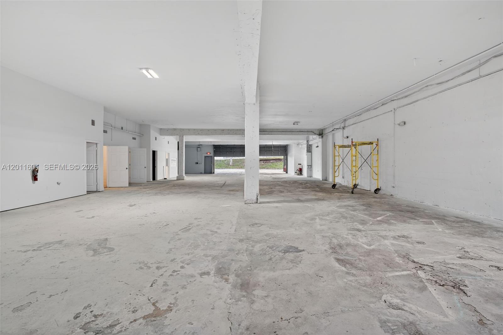   /   sq. ft. $ 2026-05-01 0 Photo