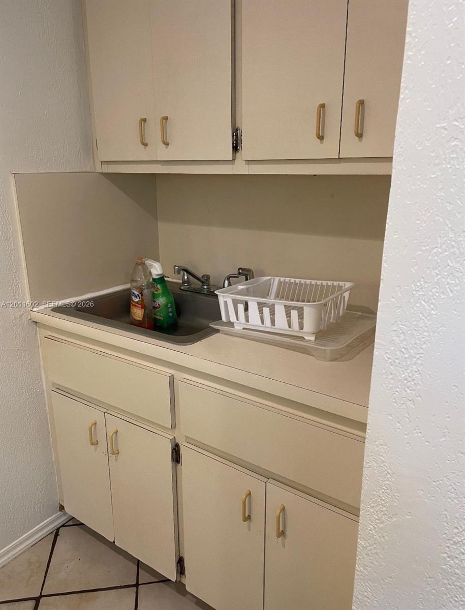   /  2211 sq. ft. $ 2026-05-01 0 Photo