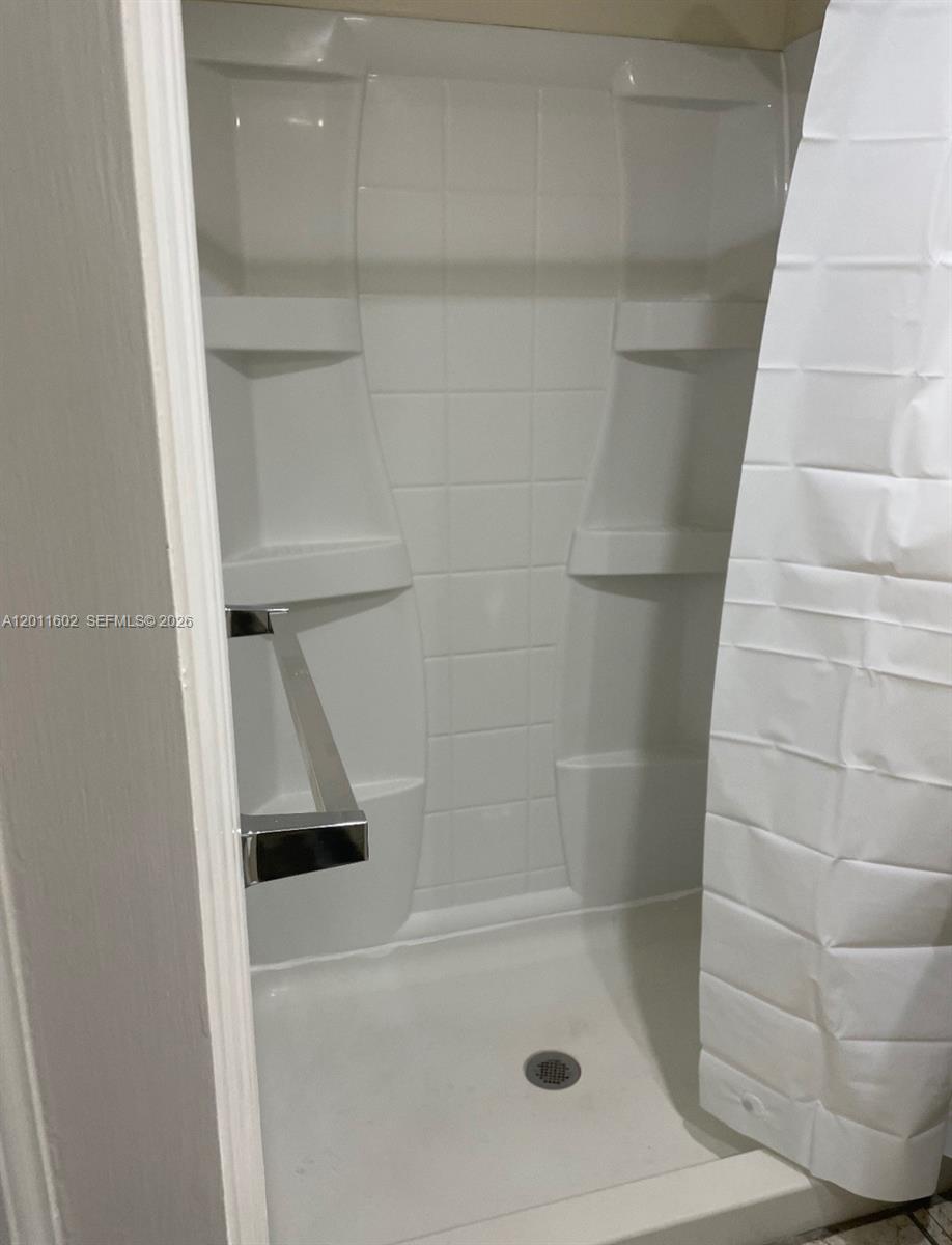   /  2211 sq. ft. $ 2026-05-01 0 Photo