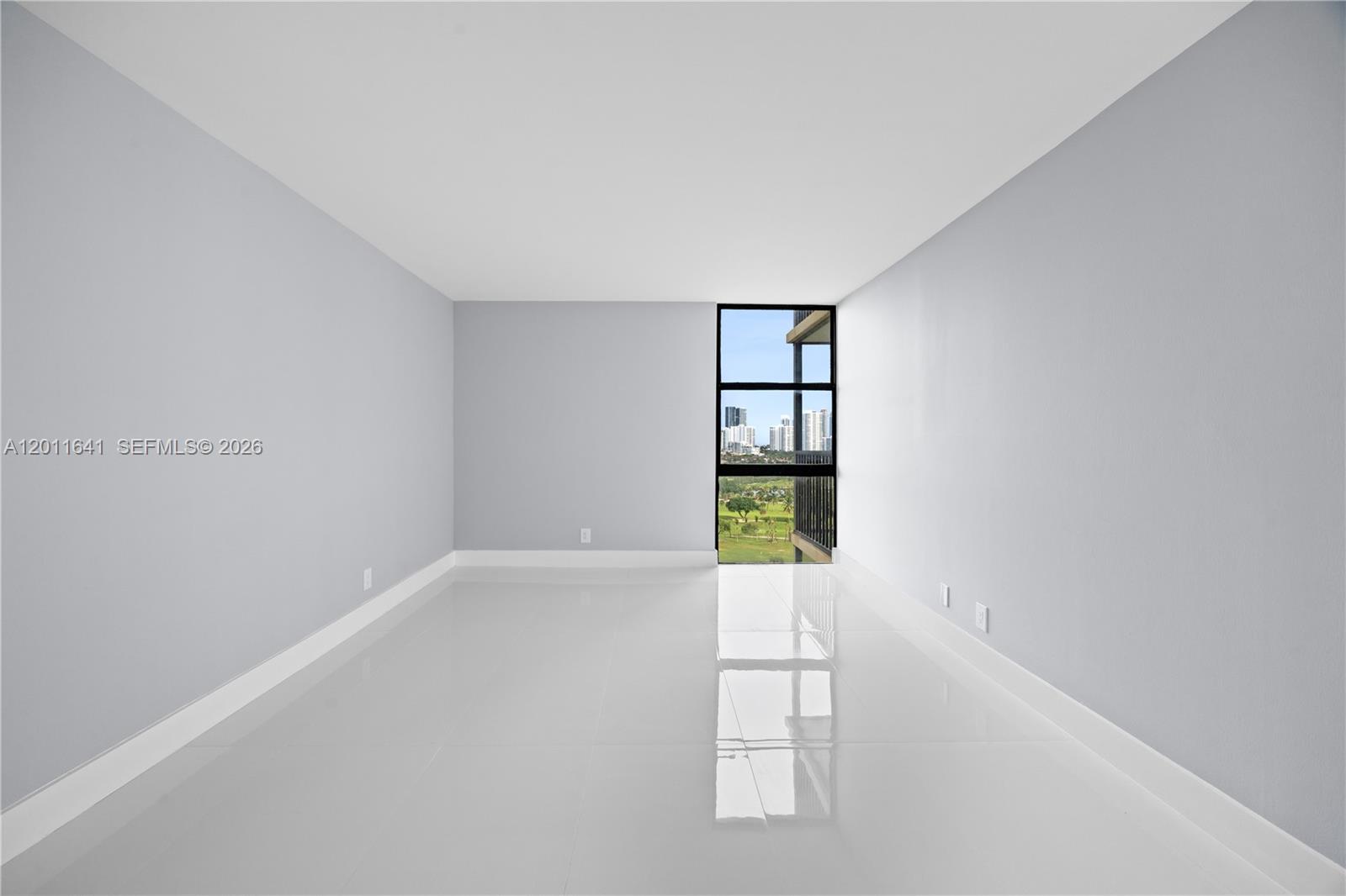 Photo of 20335 Country Club Dr  #1905, Aventura, Florida, 33180 - 