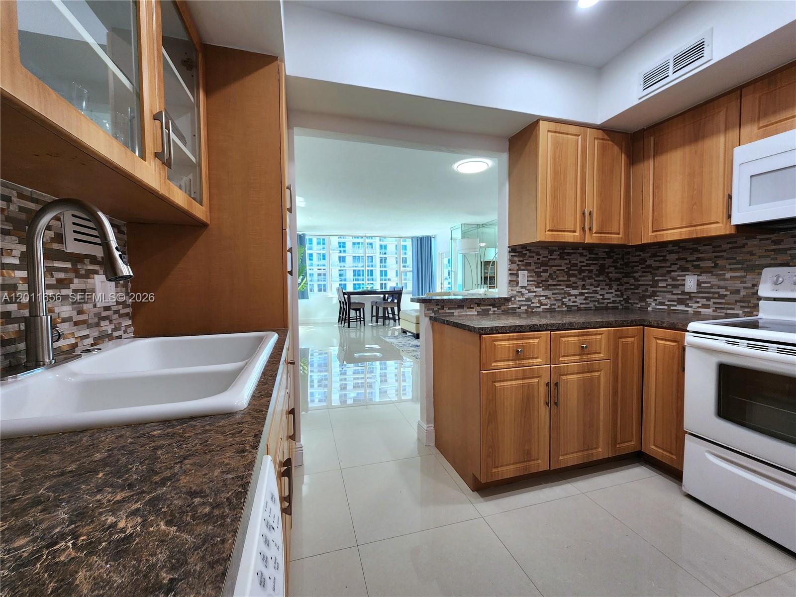 Photo of 3505 Ocean Dr  #1217, Hollywood, Florida, 33019 - 