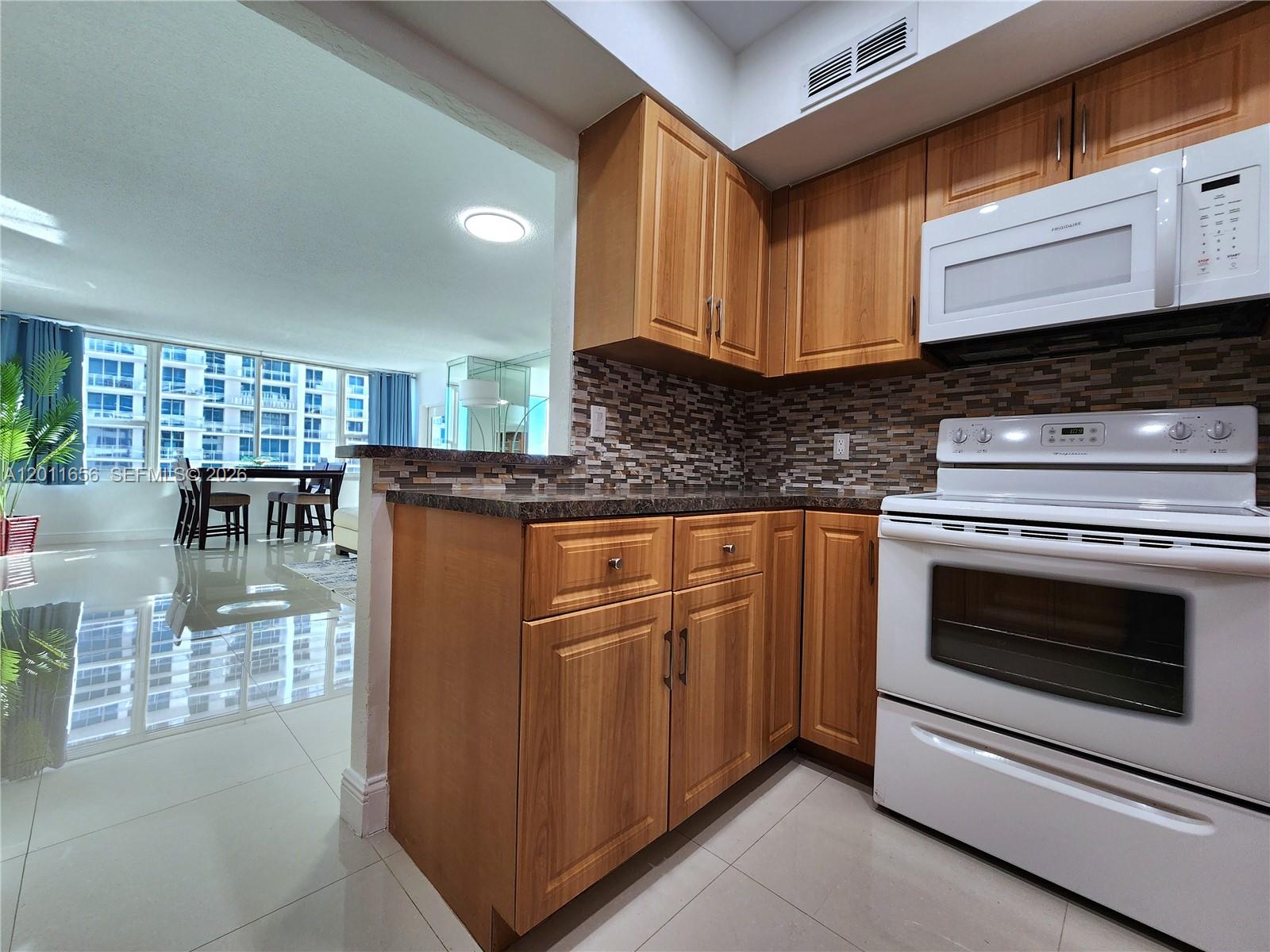 Photo of 3505 Ocean Dr  #1217, Hollywood, Florida, 33019 - 