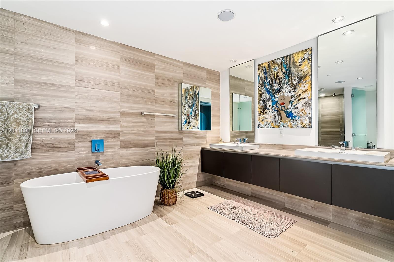 Photo of 3300 188th St  #216, Aventura, Florida, 33180 - 